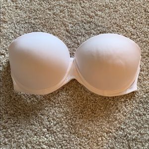 White strapless bra